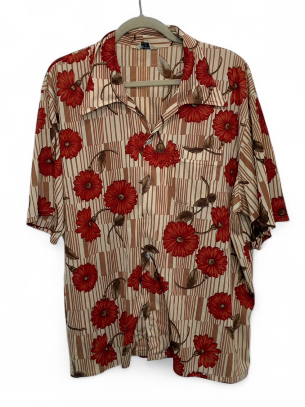 Vintage Designers of California Red Floral Cream Short-Sleeve Button-Up Shirt